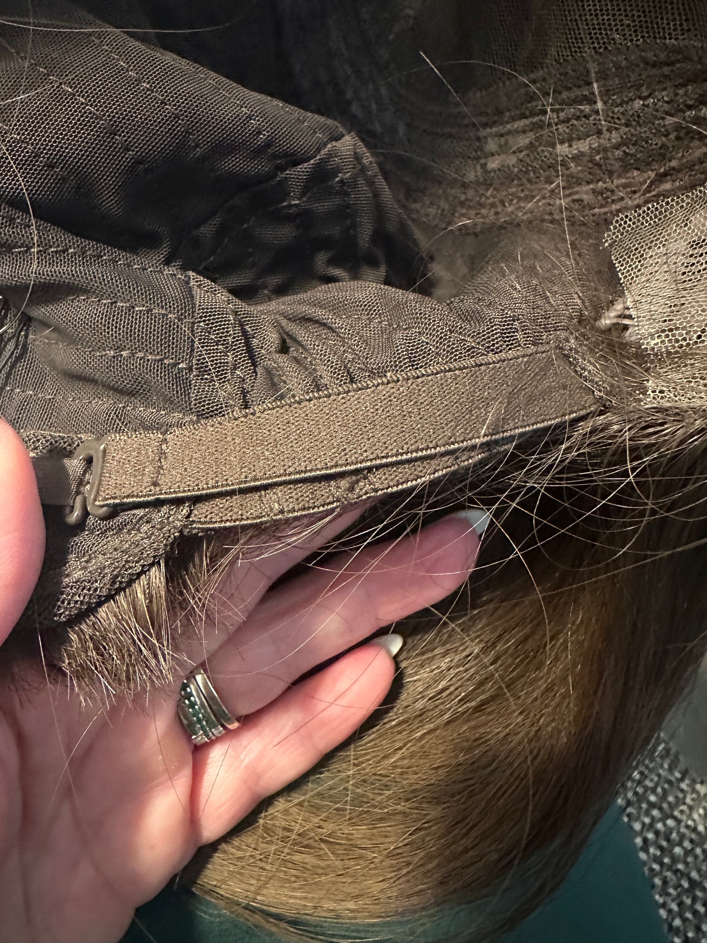 STACKEDHair Elandria (M) 24" (Missing Ribbon)