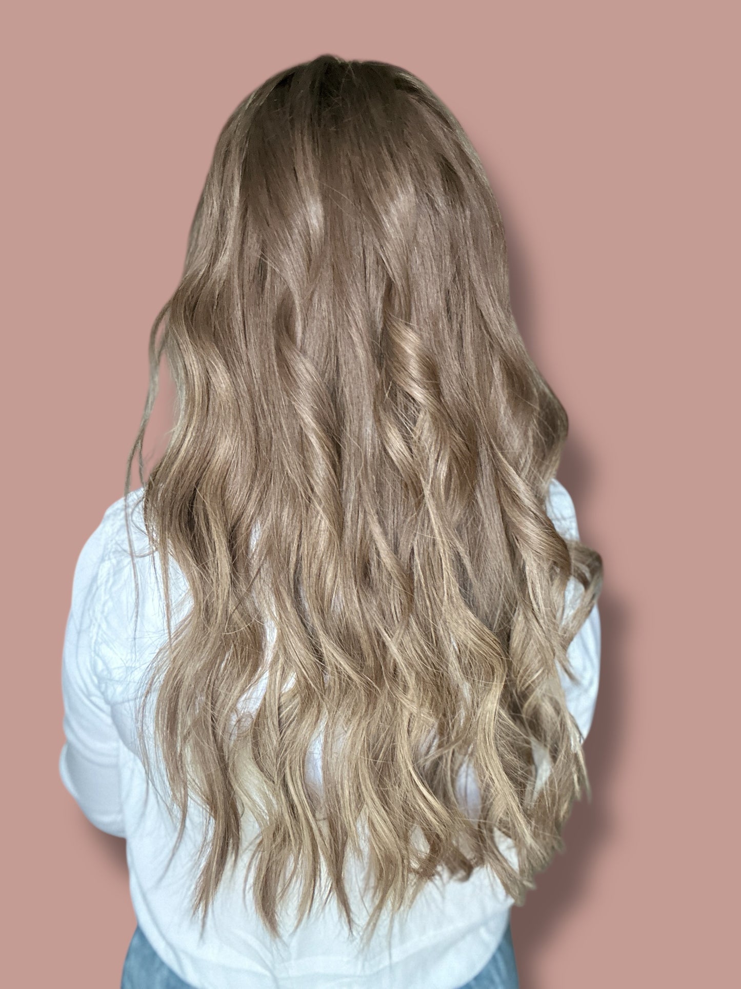 STACKEDHair Elandria (M) 24" (Missing Ribbon)