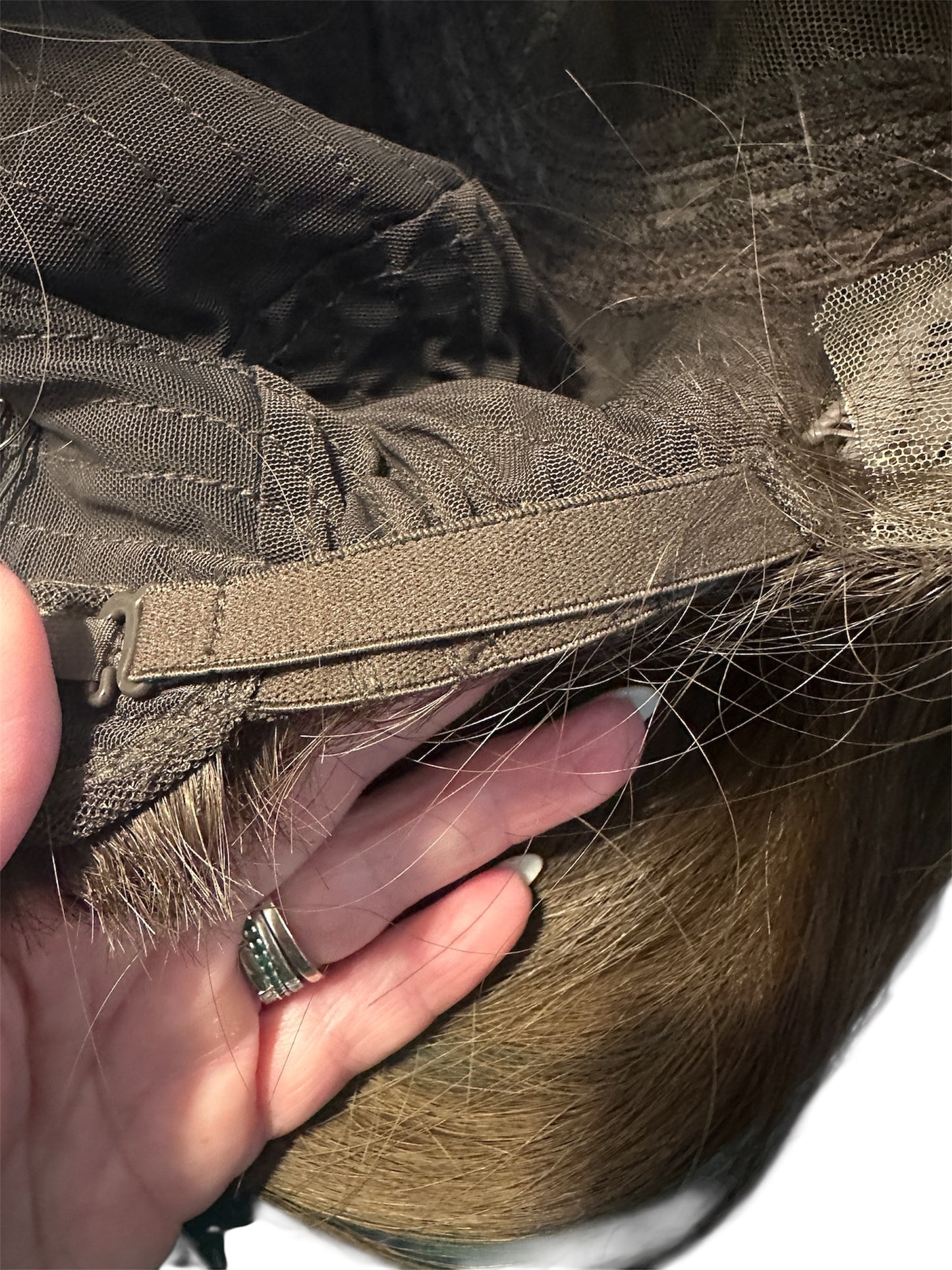 STACKEDHair Elandria (M) 24" (Missing Ribbon)